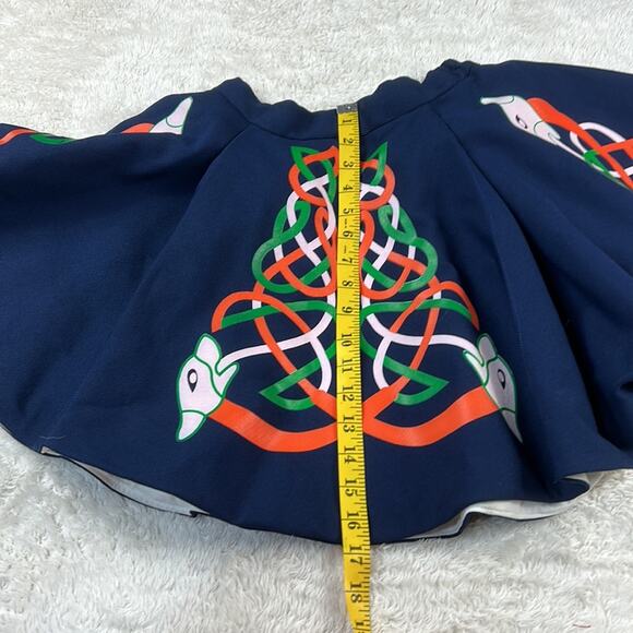 Traditional Irish dancing circle skirt with Celtic pattern, size small - Picture 3 of 7